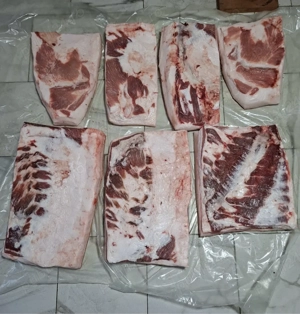 Vând slanină proaspătă