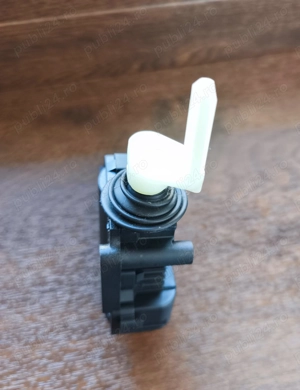 Motoras blocare usita rezervor - imagine 4