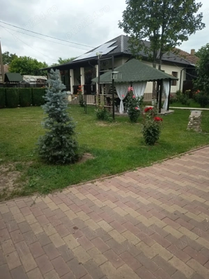 Proprietate -2 case de vanzare