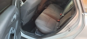Vind Ford Focus mk lll 1.6 ecoboost 150cp benzină 2011 bine intretinut ,5800 eur neg .tel   - imagine 8