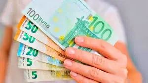 Ofertă de Credit: Între Persoane Fizice și Companii