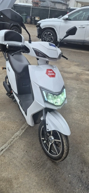 Motreta scuter electric nou fara permis - imagine 5
