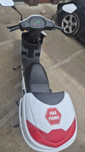 Motreta scuter electric nou fara permis - imagine 2