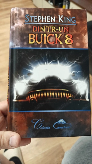dintr-un buick 8 . Stephen king 