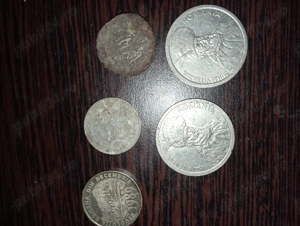 Se vând monede vechi