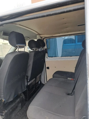 vand VW T5 9 locuri 2.5 Diesel - imagine 4