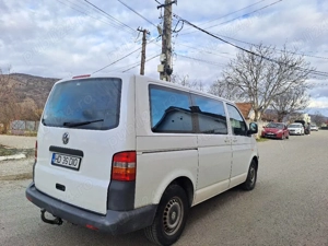 vand VW T5 9 locuri 2.5 Diesel - imagine 2