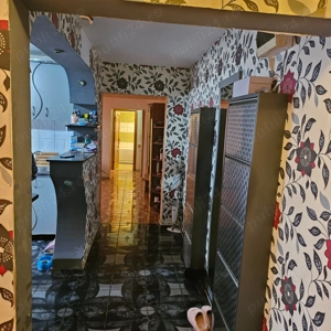Apartament cu 3 camere   zona Brosteni   Colegiu   etaj 3 din 4   cu imbunatatiri  - imagine 12
