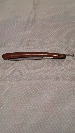 Brici vechi de vânzare 