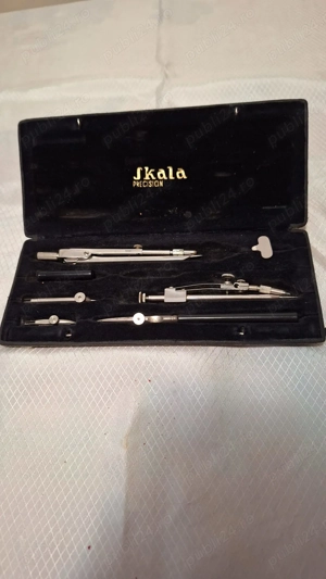 Trusa desen Scala 1969 și Rigle de calcul vechi