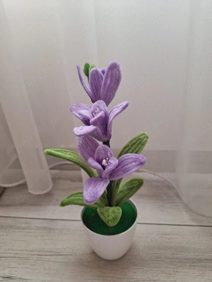 Frezie din sârmă plușată 