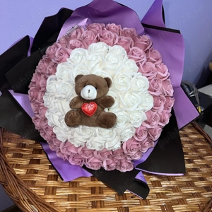 Buchet elegant cu luminițe și ursuleț 