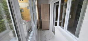 Apartament cu 2 camere   ultracentral   etaj 1   renovat mobilat utilat   Pret: 83.000  neg  - imagine 3