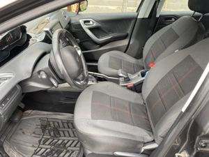 Vând Peugeot 2008 1.2  din 2018 automat - imagine 6