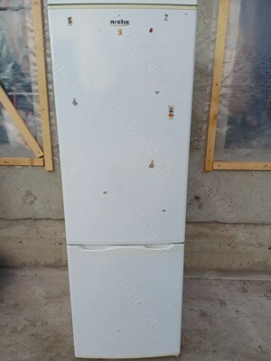 Combina frigorifica, marca  Arctic, dim: 174 60 cm