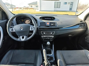 Renault Megane 3   BOSE Edition   1.9 dCi (131 CP)   EURO 5 - imagine 5