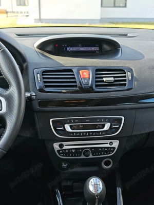 Renault Megane 3   BOSE Edition   1.9 dCi (131 CP)   EURO 5 - imagine 6