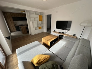 Casa deosebita intr-un cartier privat cu bariera