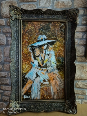 Fata cu pălărie - pictura pe sticlă 