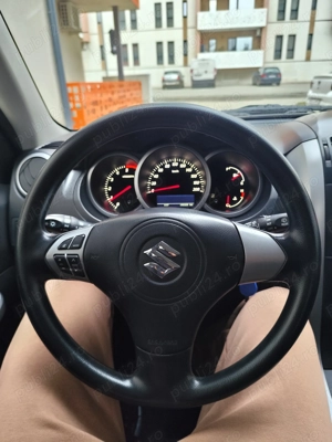 Vand Suzuki Grand Vitara 1.9 Diesel 2010 - imagine 6