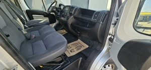Peugeot Boxer 2.2 HDi 6 locuri - imagine 9