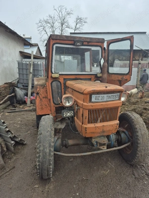 tractor dt 445 + agregate