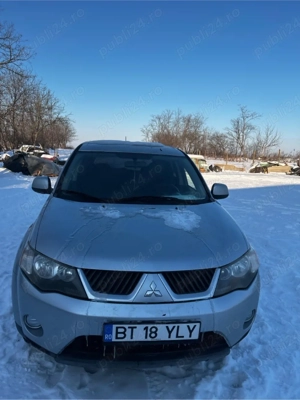 Mitsubishi outlander - imagine 2