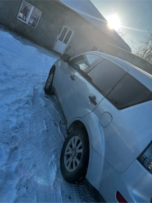 Mitsubishi outlander - imagine 3