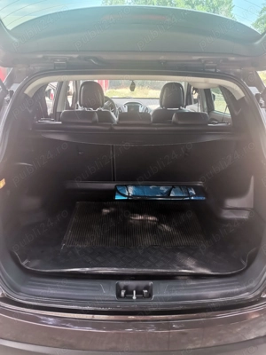 Vând Hyundai Ix35 facelift an 2015 4x4 permanent diesel automat  - imagine 4