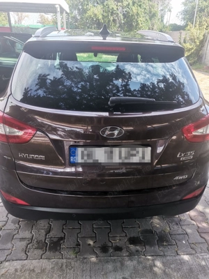 Vând Hyundai Ix35 facelift an 2015 4x4 permanent diesel automat  - imagine 8