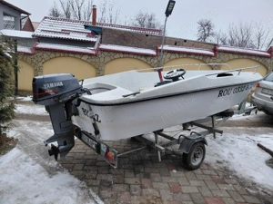 Barca cu motor - imagine 3