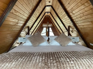 Casă A-Frame, de locuit sau afacere la cheie, teren 7000 mp, 3 stele autorizată  - imagine 4