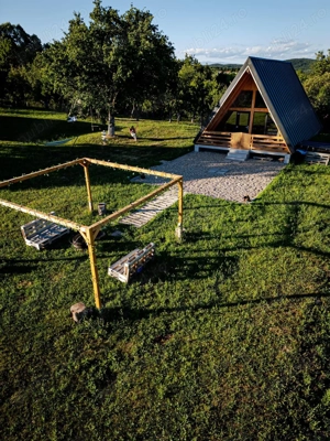 Casă A-Frame, de locuit sau afacere la cheie, teren 7000 mp, 3 stele autorizată  - imagine 2