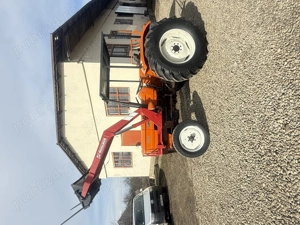 Vând tractor Fiat 540 cu încărcător frontal - imagine 4