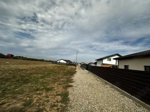 Vand teren intravilan Adunatii Copaceni