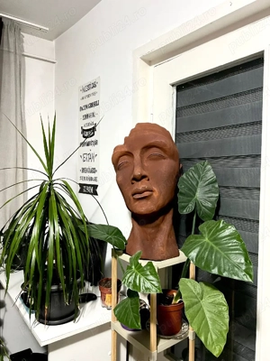 Sculptură bust   piesă unicat, lucrată manual (lut teracotă)