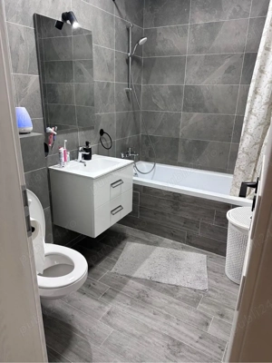 Vand apartament doua camere  - imagine 5