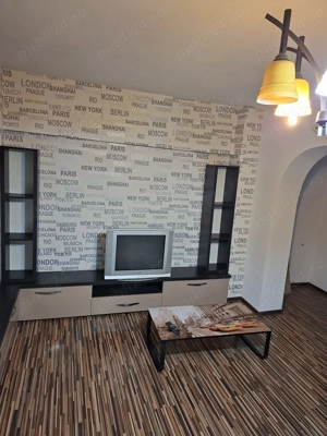 Apartament 2 camere decomandat et 2 gaz zona Calomfirescu cu Eroii dela Cerna