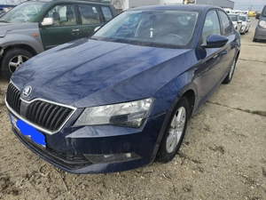 Vand skoda superb 2.0 tdi avariat  - imagine 3