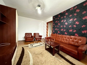 Apartament 2 camere zona Boul Rosu