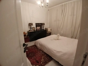 Pers. Fizică Vând Apartament zona Central, 4 camere  în Vila cu gradina interioara  și spațiu în CF  - imagine 6