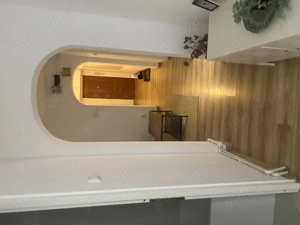 Ap 2 cam Mob util Tudor spre Palas di Moldova Moll-300E