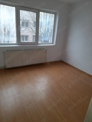 Apartament cu 3 camere, decomandat, la etaj 3, in Caransebes, 73.500euro - imagine 3