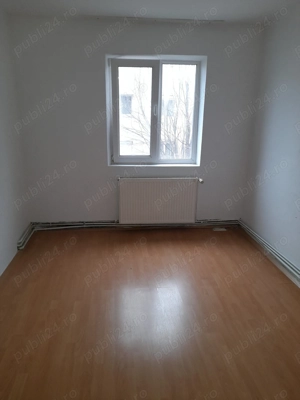 Apartament cu 3 camere, decomandat, la etaj 3, in Caransebes, 73.500euro - imagine 4