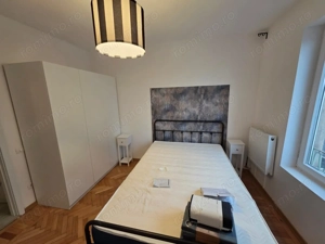 Romana Coloane apartament 3 camere  de vanzare