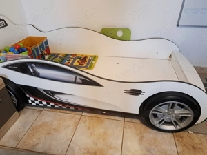 Pat mașina pentru baieti