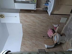  Apartament în vila cu 2 etaje,situat la mansarda,spațios, perfect pentru o familie mare cu 2-3 copi - imagine 10