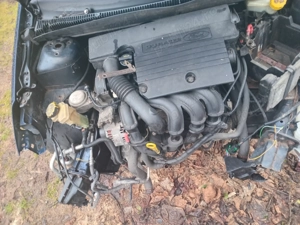 Ford fiesta benzina 1.4 2005  - imagine 2