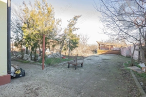 Teren si casa in centrul orasului Cazanesti  Schimb cu ap in Bucuresti - imagine 4