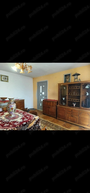 Inchiriez apartament 4 camere, decomandat, zona Piata Mica - imagine 3